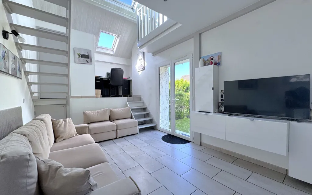Séjour - Appartement T2 avec Jardin à Bessancourt