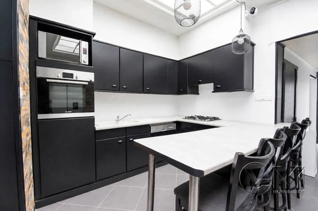 Kitchen - Mitoyen House with Garden in Mouscron