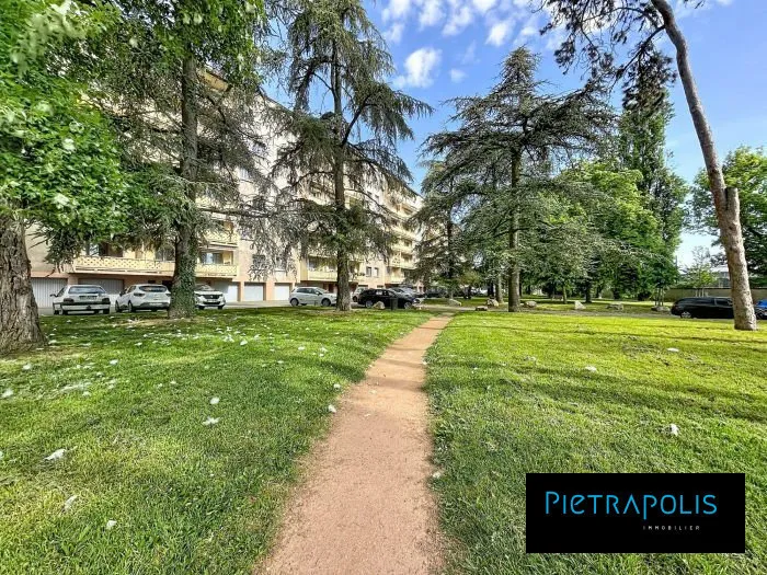 Jardin - Appartement T3 avec Vue sur Parc à Oullins