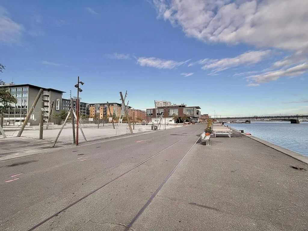 2-Bedroom Apartment with Garden in Aalborg
