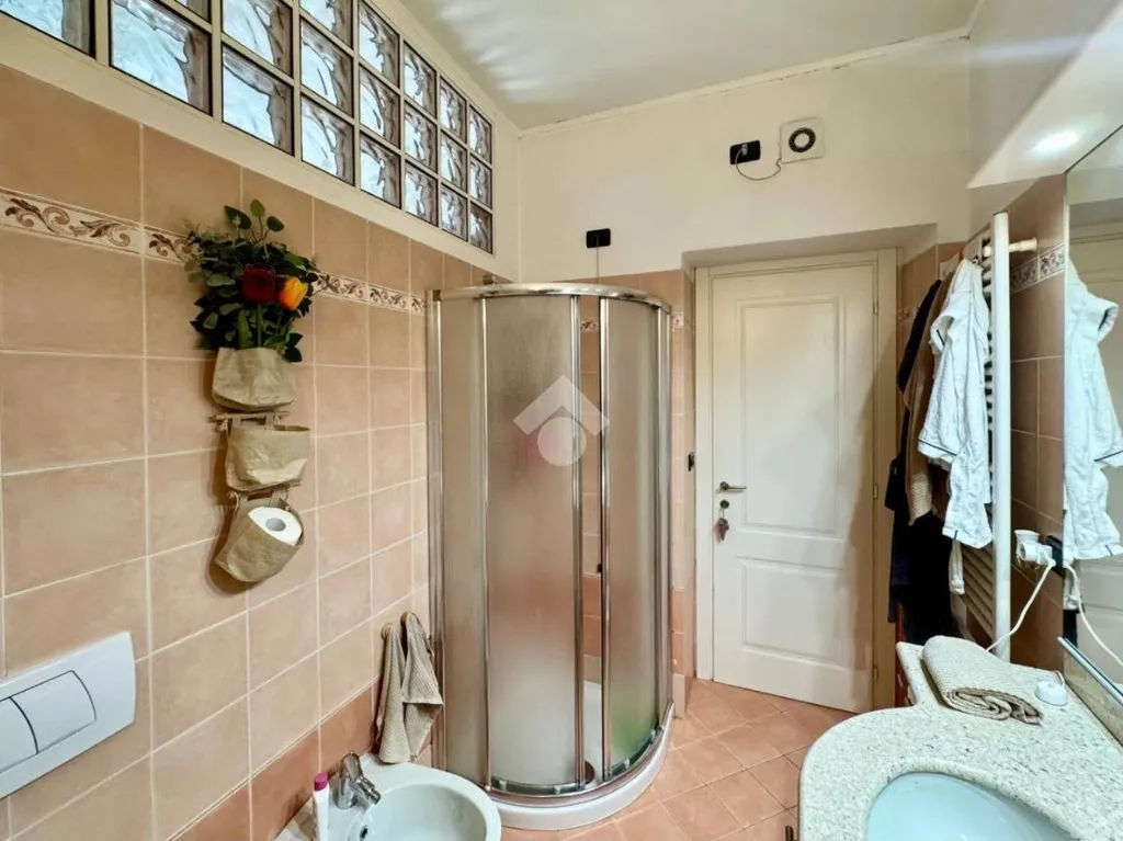 Salles de bain - Quadrilocale with Sea View Balcony in Noli