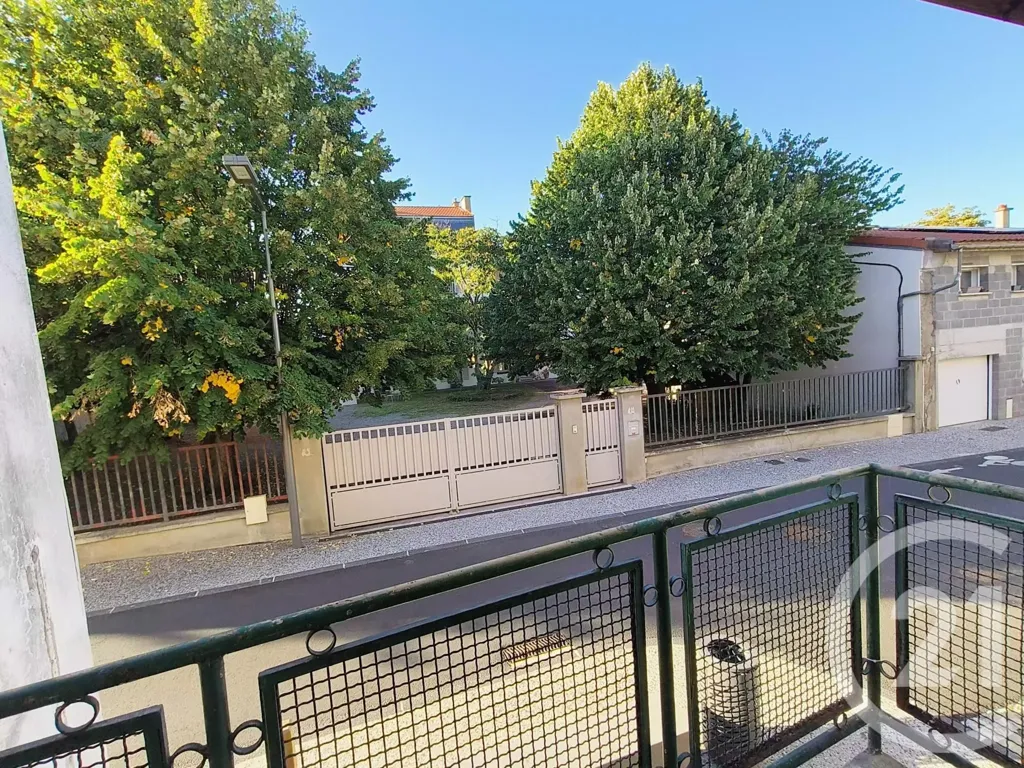 Balcony - Renovated Maison de Bourg with Balcony in Le Cendre