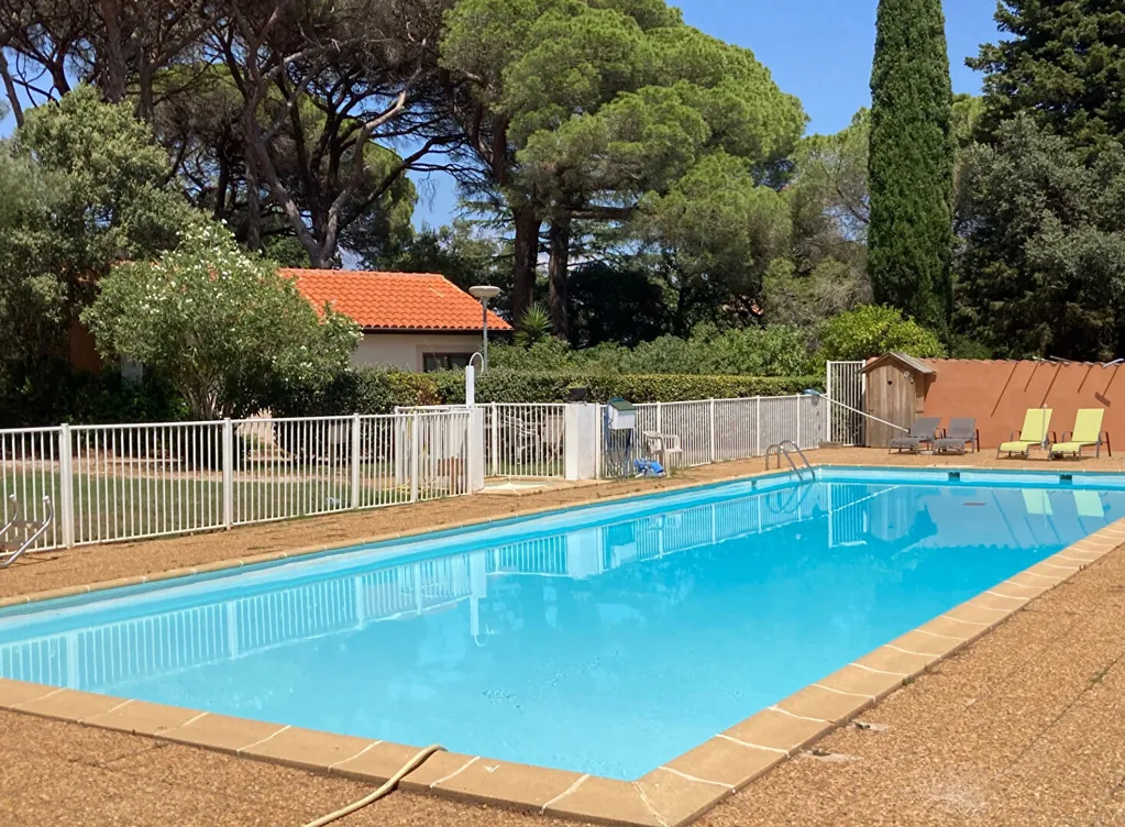 Piscina - Studio with Pool in La Londe-les-Maures