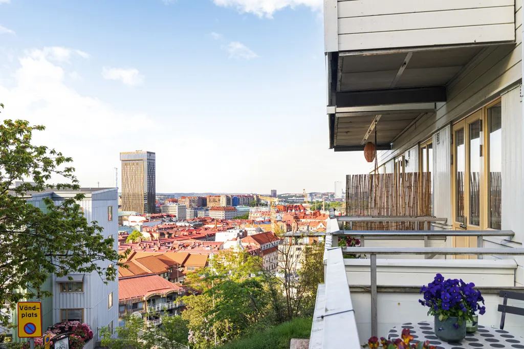 Balcone - Two-Bedroom Flat with Balcony in Masthugget