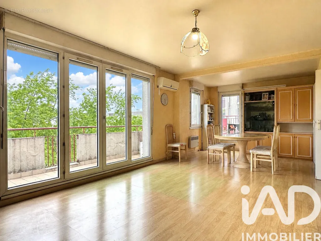 Appartement 4 pièces à La Courneuve