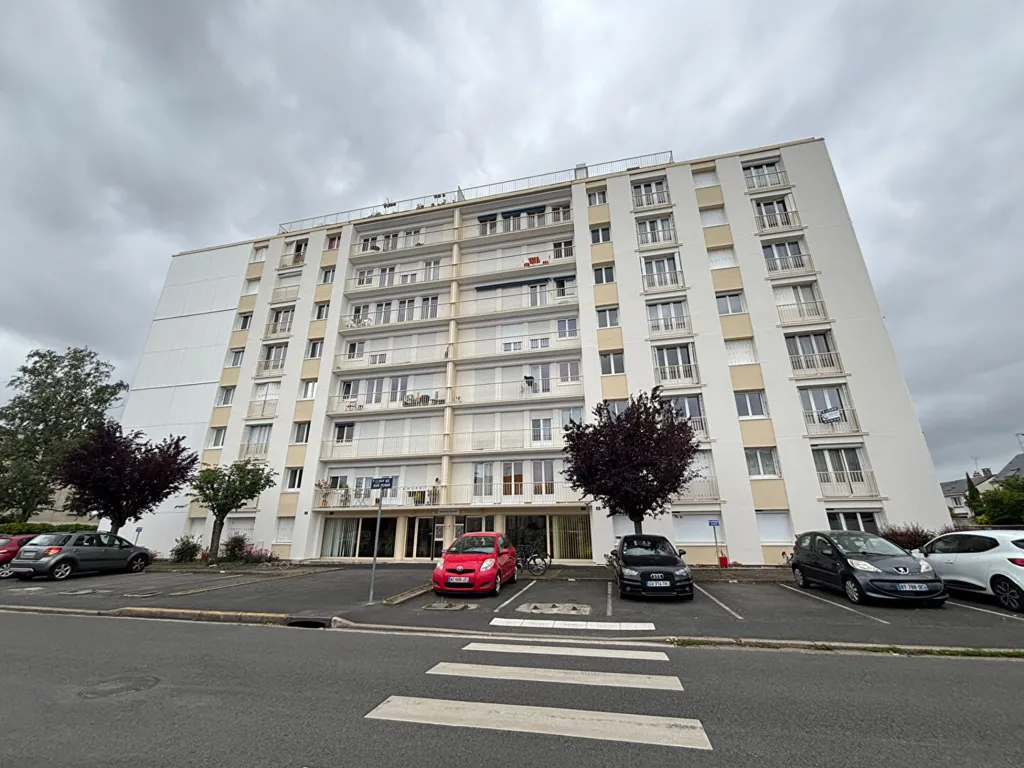 Välivaade - 3-Bed Apartment with Balcony in Tours