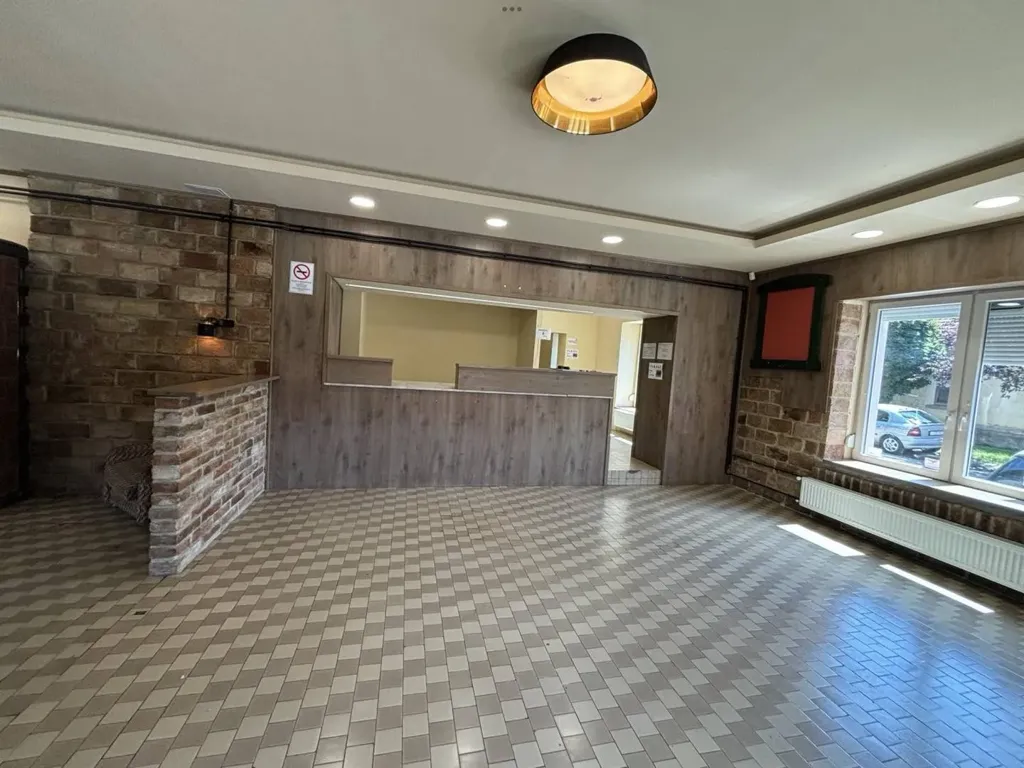 Hallway - Commercial Property with Restaurant in Békéscsaba
