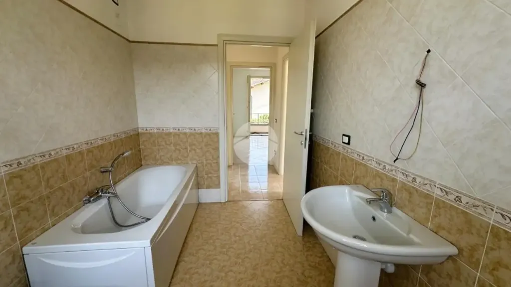 Bathrooms - Semi-Detached Villa with Garden in Rovato