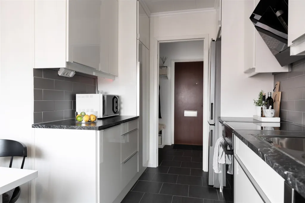 Köök - Two-Bedroom Flat with Balcony in Ekeby