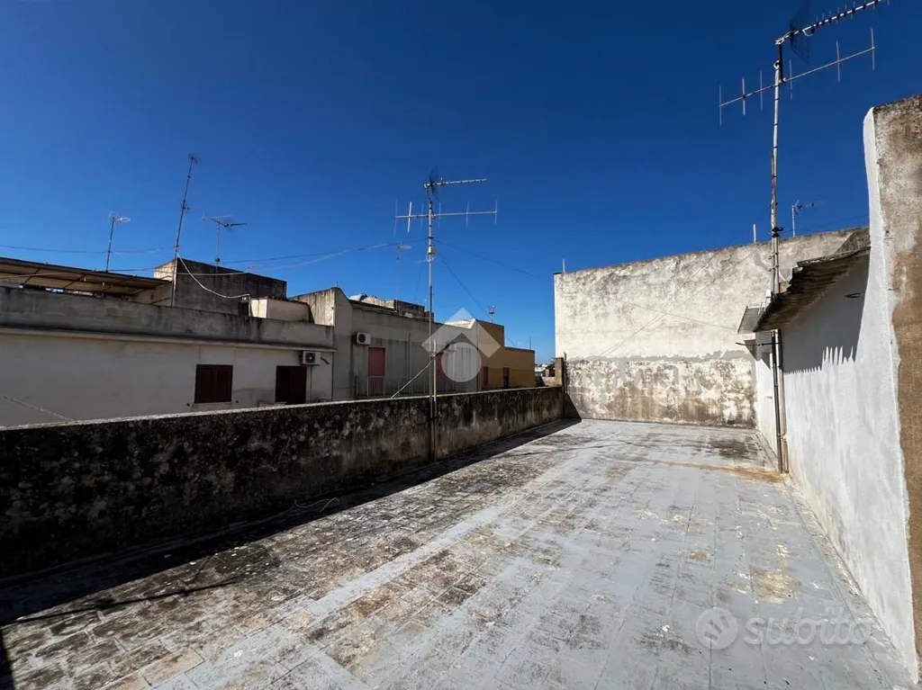 Terrass - Angular Apartment with Balconies in Mazara del Vallo