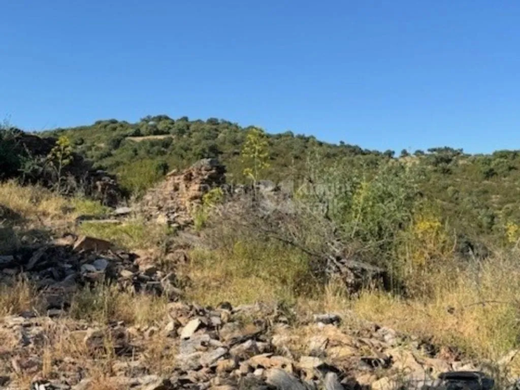 Aed - Development Land with Ruins near Monsaraz