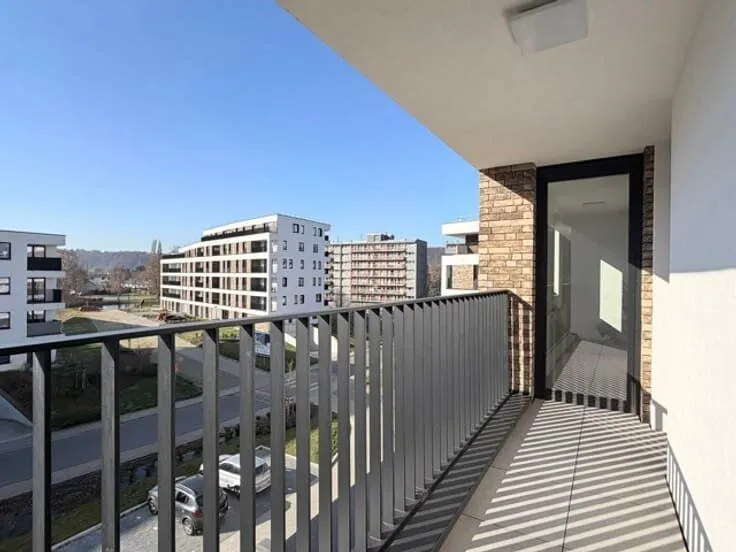Balcon - Appartement à Jambes, Proche de la Rue Julie Dessy