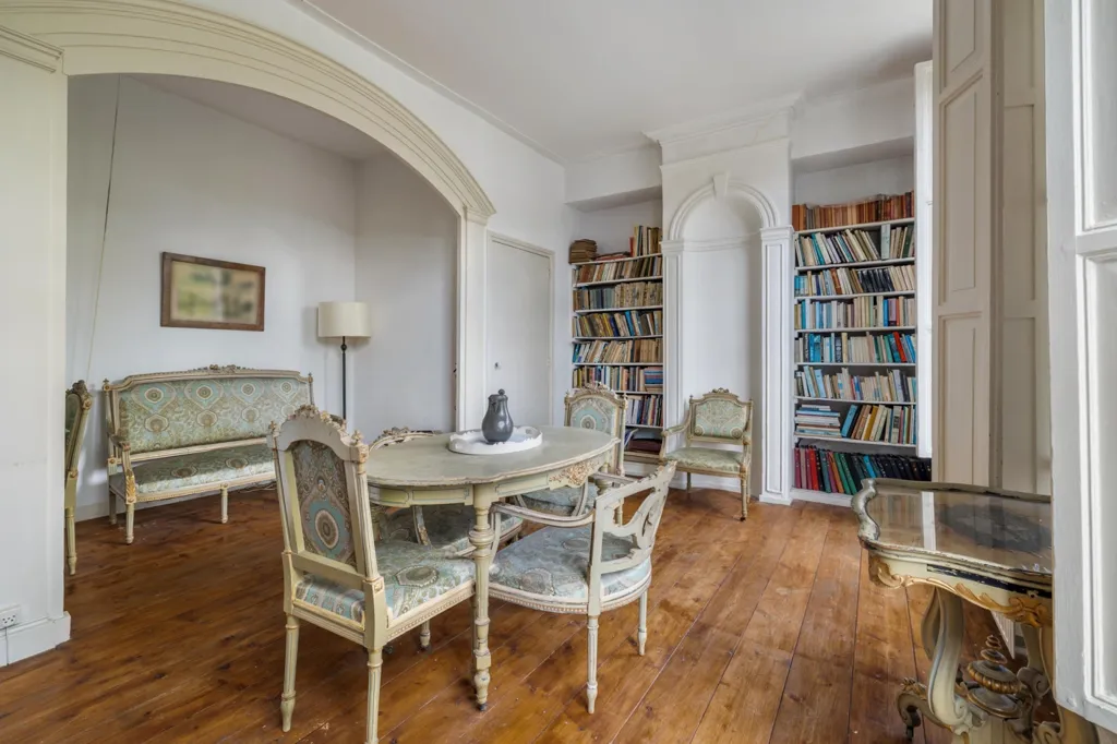 Office - Monumental Villa with Historical Charm in Breda