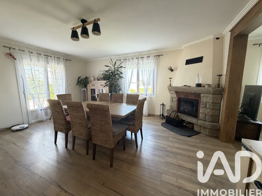 Salle à manger - Maison Rénovée avec Terrasse Sud à Évellys