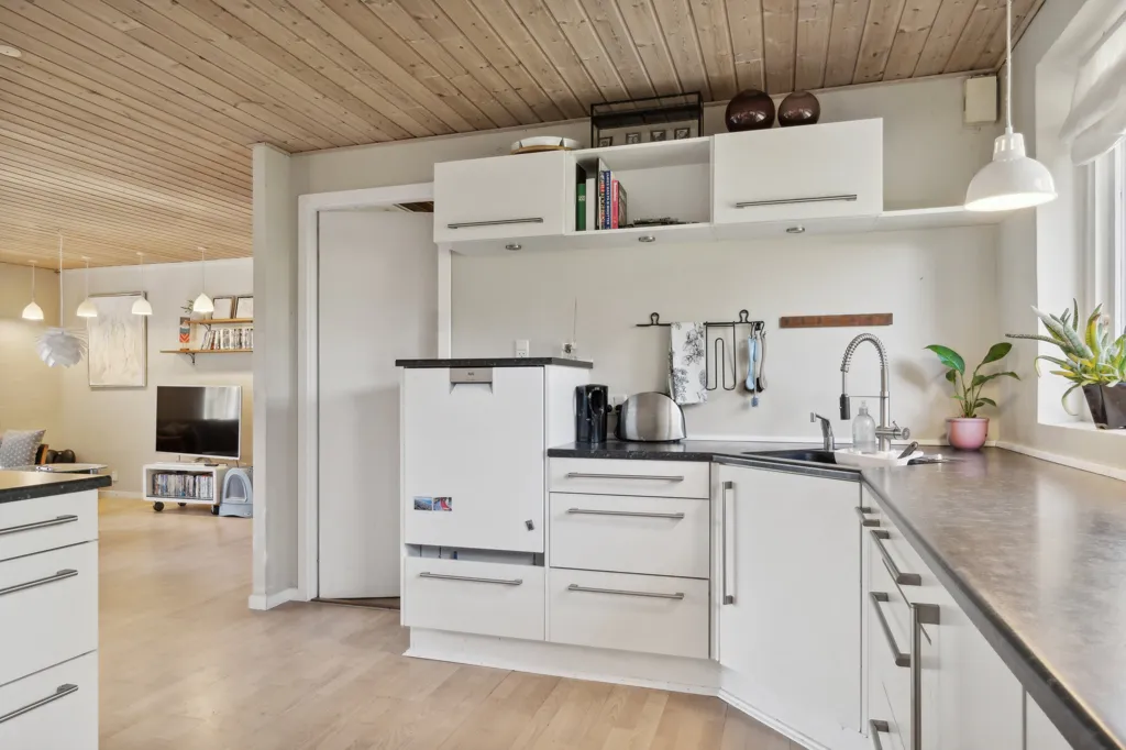 Cuisine - Spacious Villa with Garden near Strand in Struer