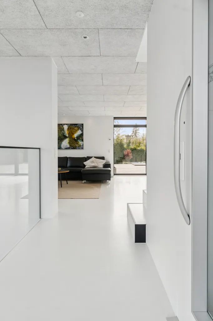 Entrée - Modernised Villa with Terraces in Central Odder