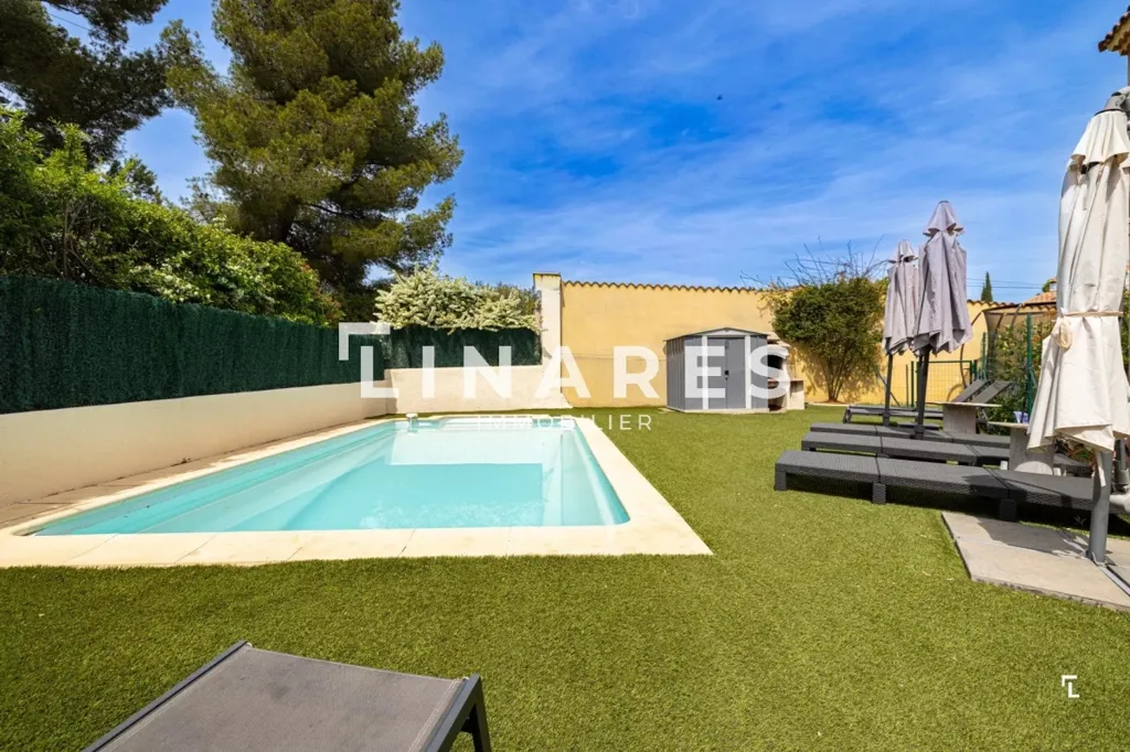 Piscine - Villa Duplex avec Piscine à Allauch