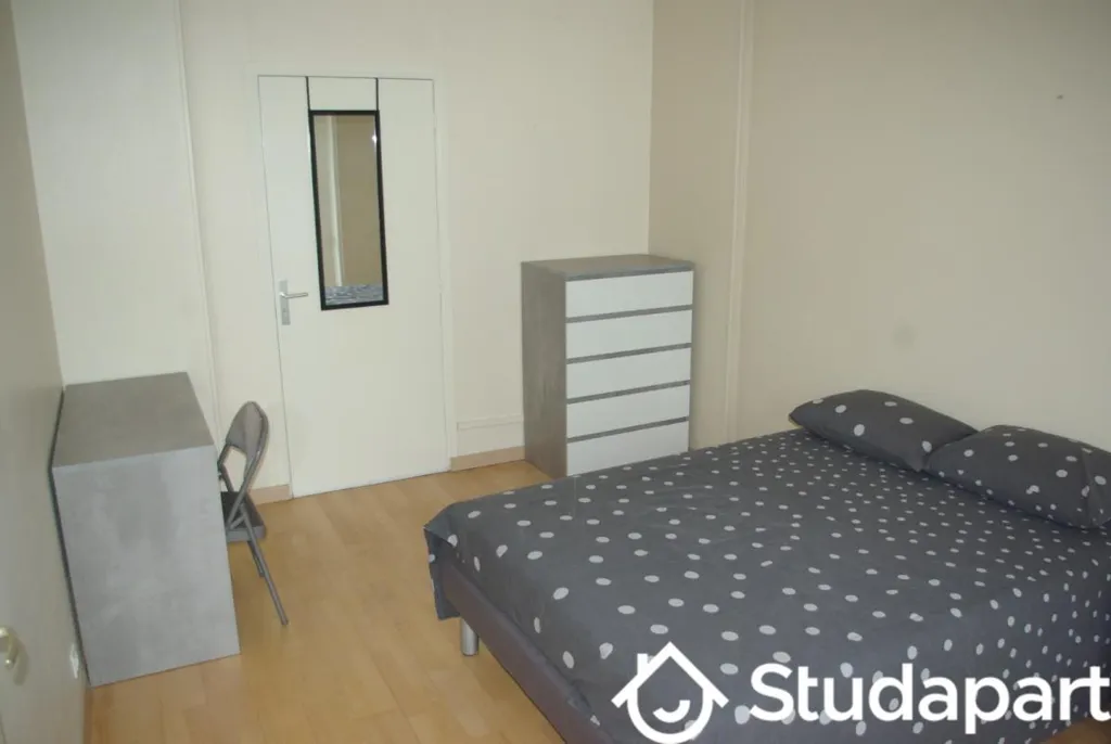 Camere da letto - Shared Flat with Balcony in Paris