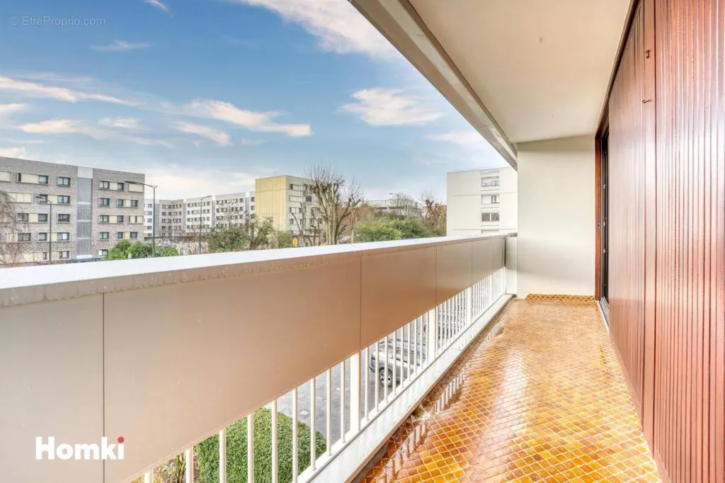 balcony