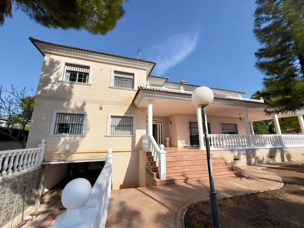 Välivaade - Luxury Chalet with Pool in San Vicent del Raspeig