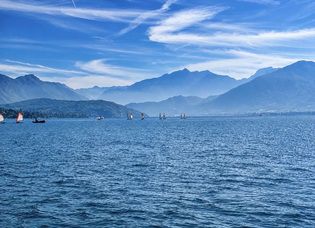Luxury Duplex with Lake View in Annecy