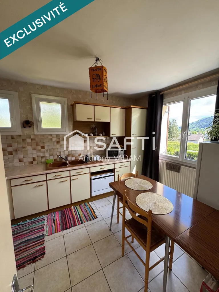 Cuisine - Maison avec Cour à Cize, Jura