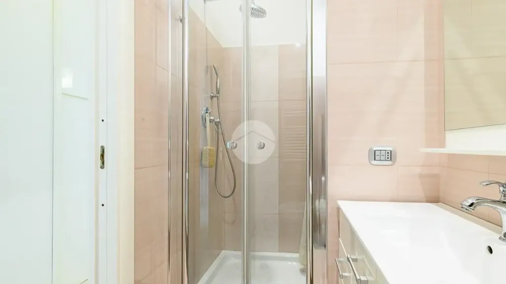 Salles de bain - Apartment with Terrace in Balduina, Rome