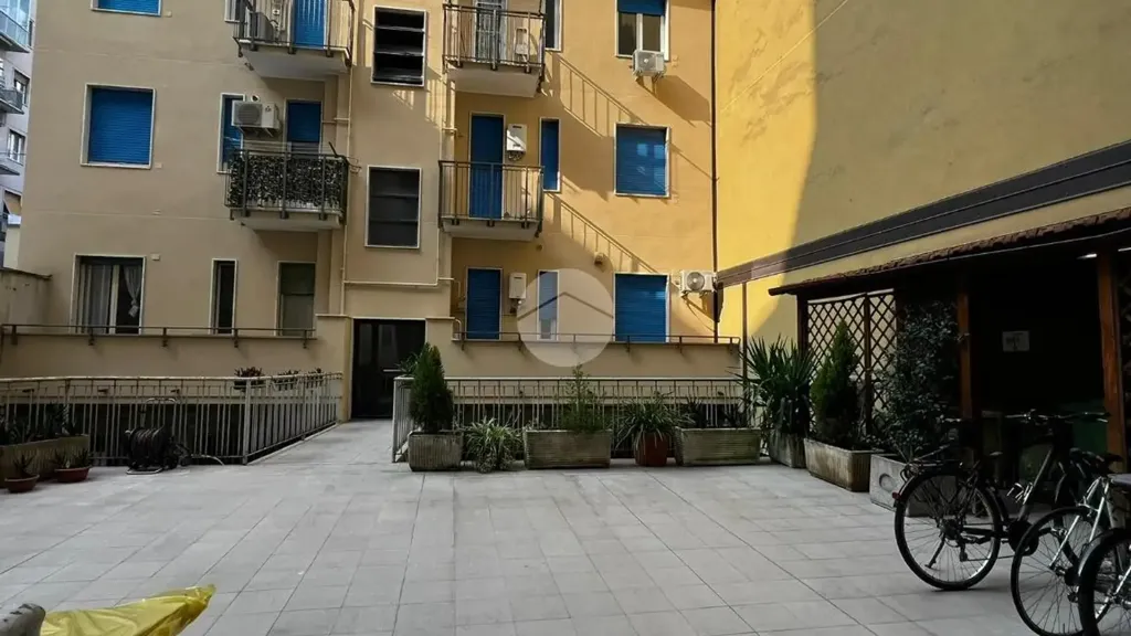 Jardin - Studio Flat with Balcony in Milan