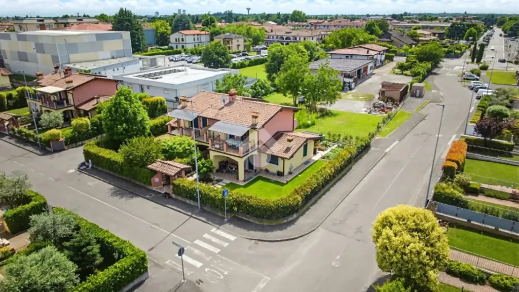 Õhuvaade - Bright Apartment with Terrace in Mazzano
