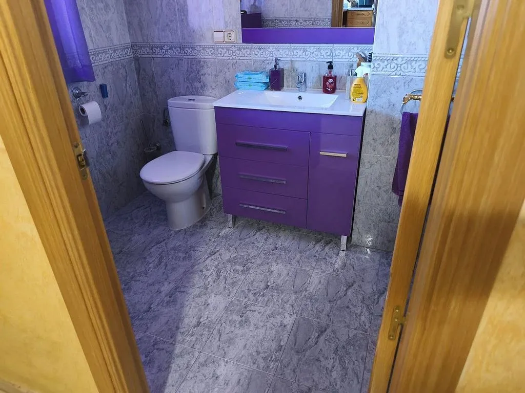 Salles de bain - Adosado with A/C and Fireplace in Bargas