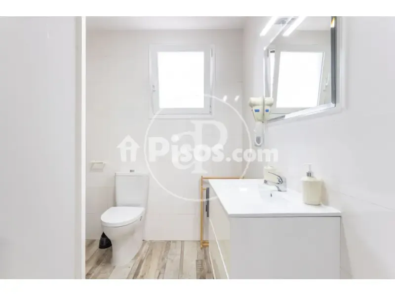 Salles de bain - Modern Loft with VUT in City Centre