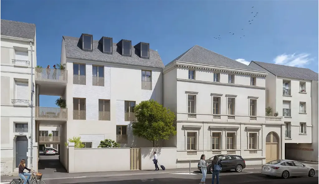 Duplex Apartment with Terrace in Tours