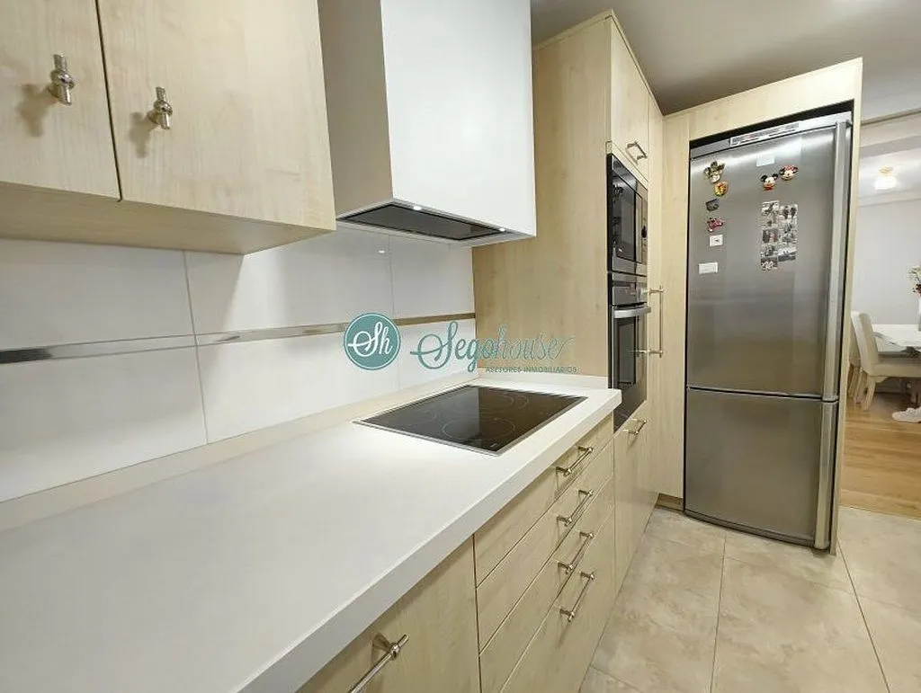 Kitchen - Modern Flat with Terrace in Ezequiel González