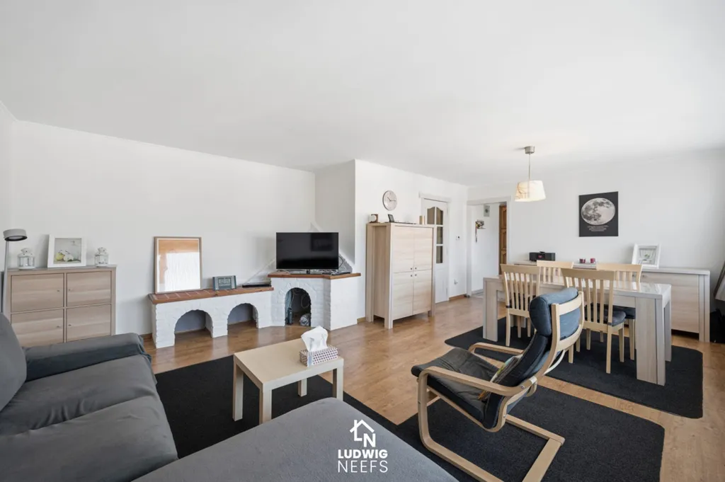 Elutuba - 2-Bedroom Apartment with Terrace in Duffel