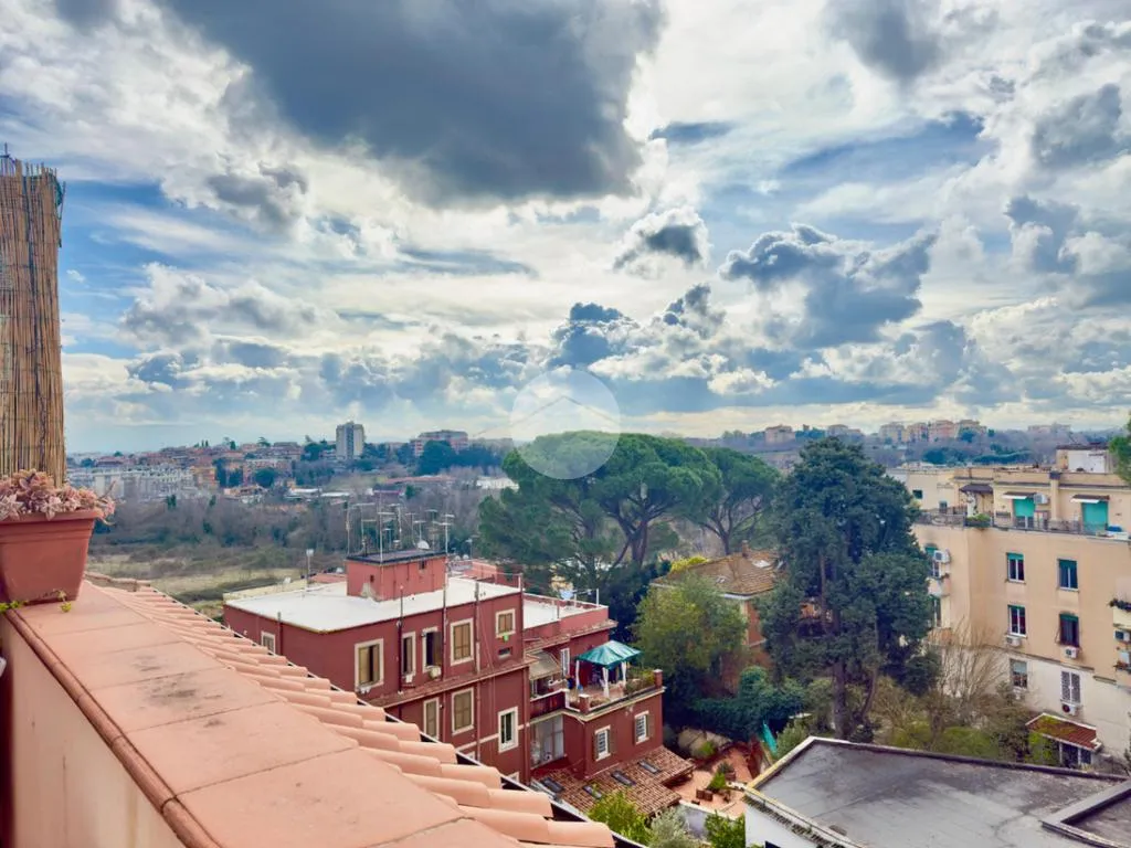 Balcon - Attico with Panoramic Terrace in Città Giardino