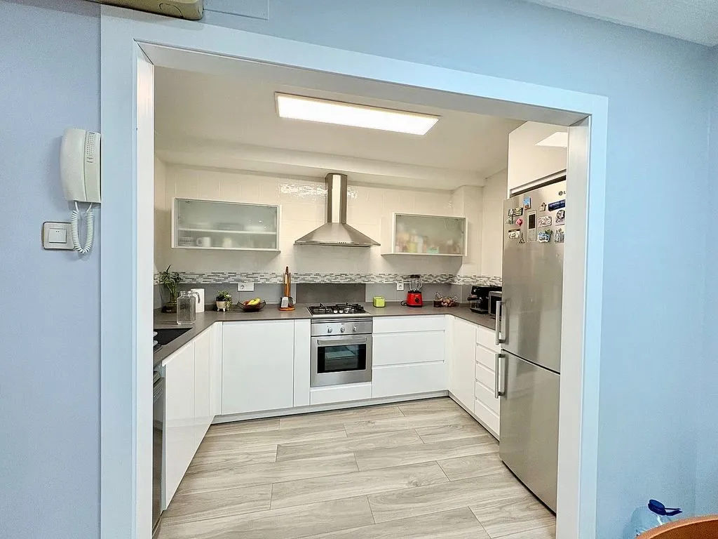 Kitchen - Two-Storey House with Balcony in Benaguasil Centre