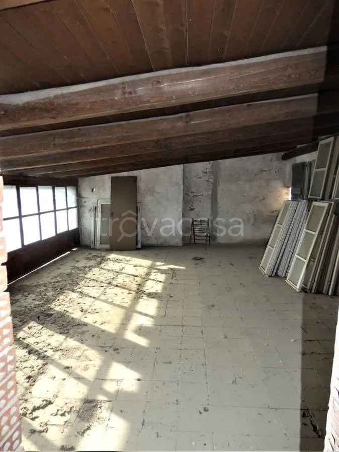 Pièces - Terraced House with Panoramic Views in La Morra