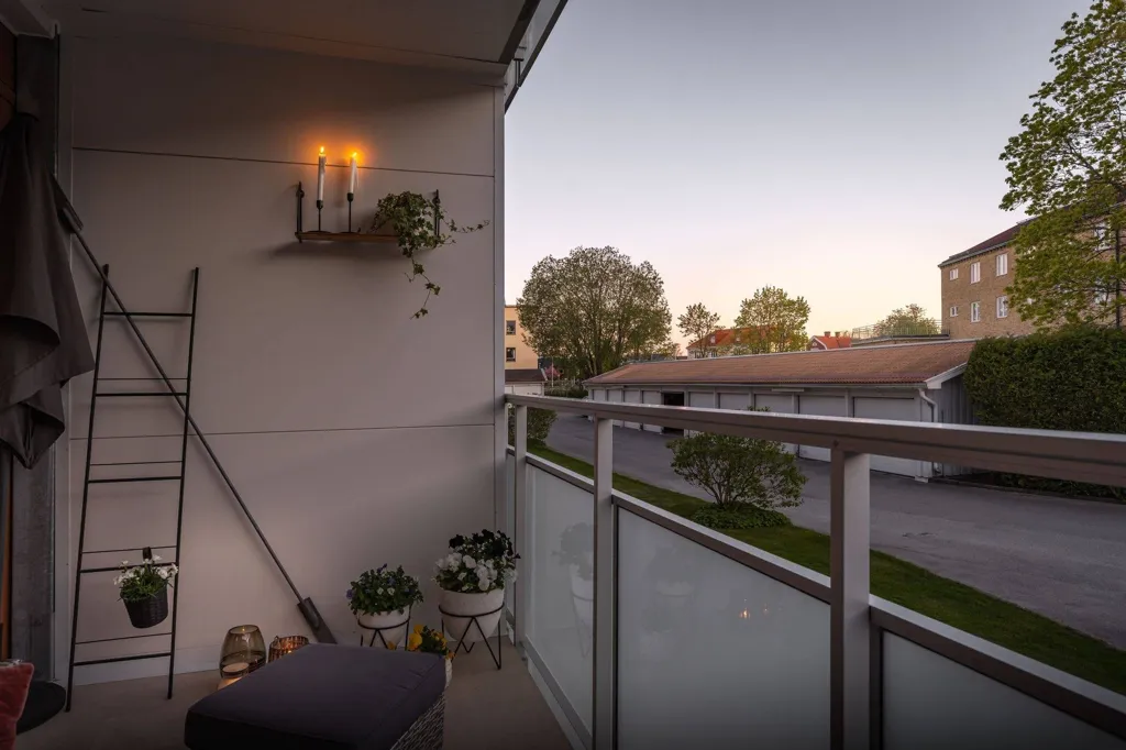 Balcone - Modern Flat with West-Facing Balcony in Örebro