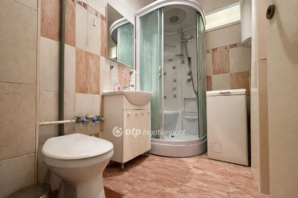 Salles de bain - 2-Bedroom Apartment with Balcony in Debrecen