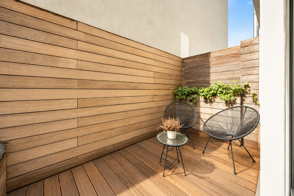 Balcon - Duplex Contemporain avec Garage à Anvers