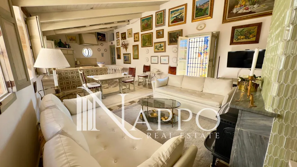 Elutuba - Chalet with Sea View Terraces in Palma