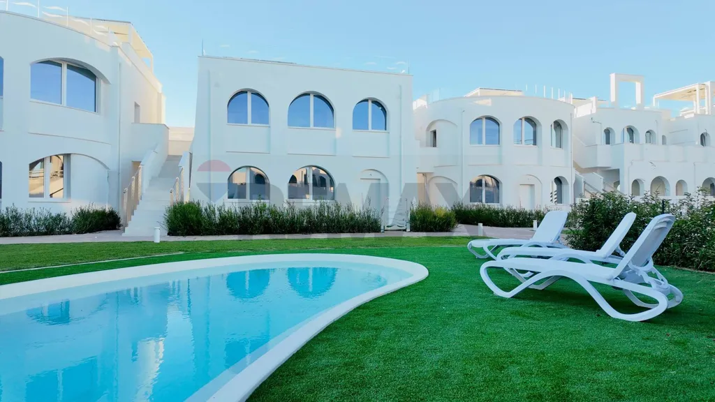 Piscine - Penthouse with Seafront Terrace in Numana