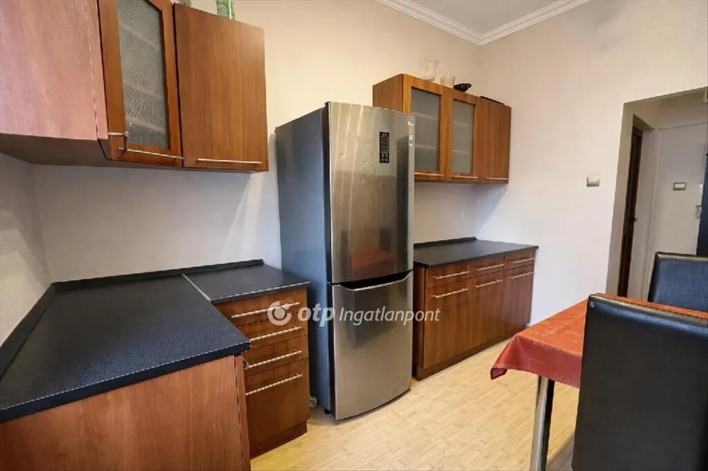 Cuisine - 2-Bedroom Apartment with Balcony in Debrecen