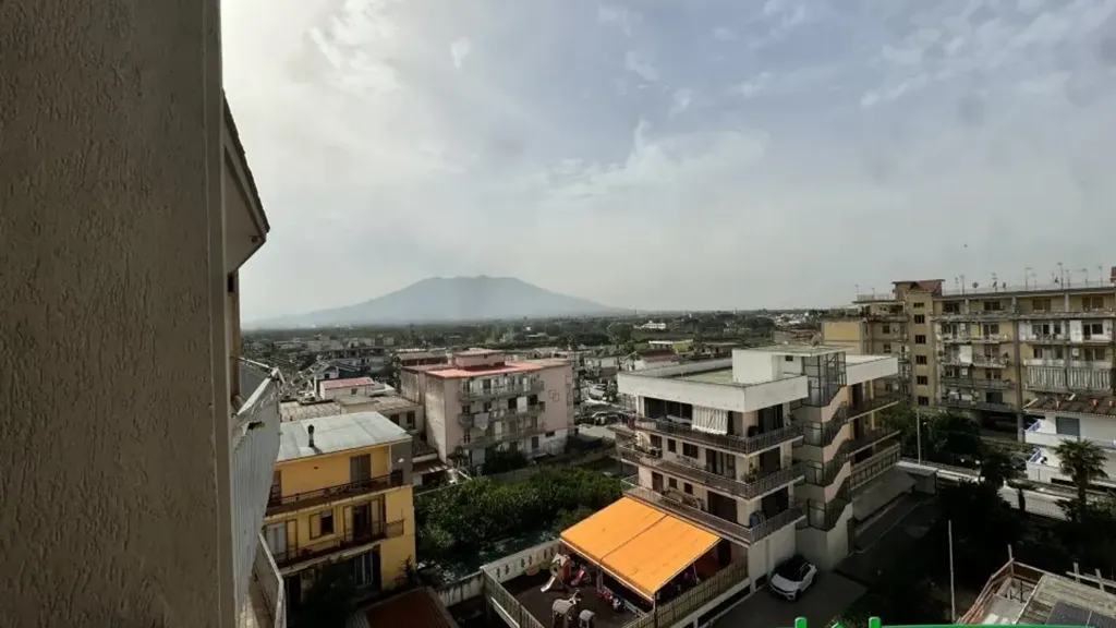 Balcony - Panoramic Apartment with Balcony in Marigliano