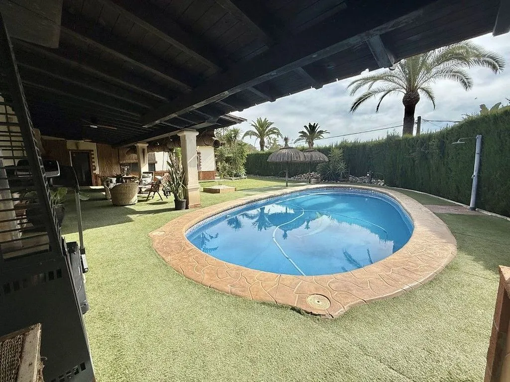 Piscine - Chalet with Pool in Pino Grande Urbanisation
