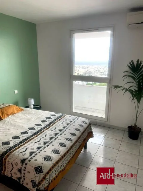 Magamistoad - Furnished Flat with Ocean View in St Denis