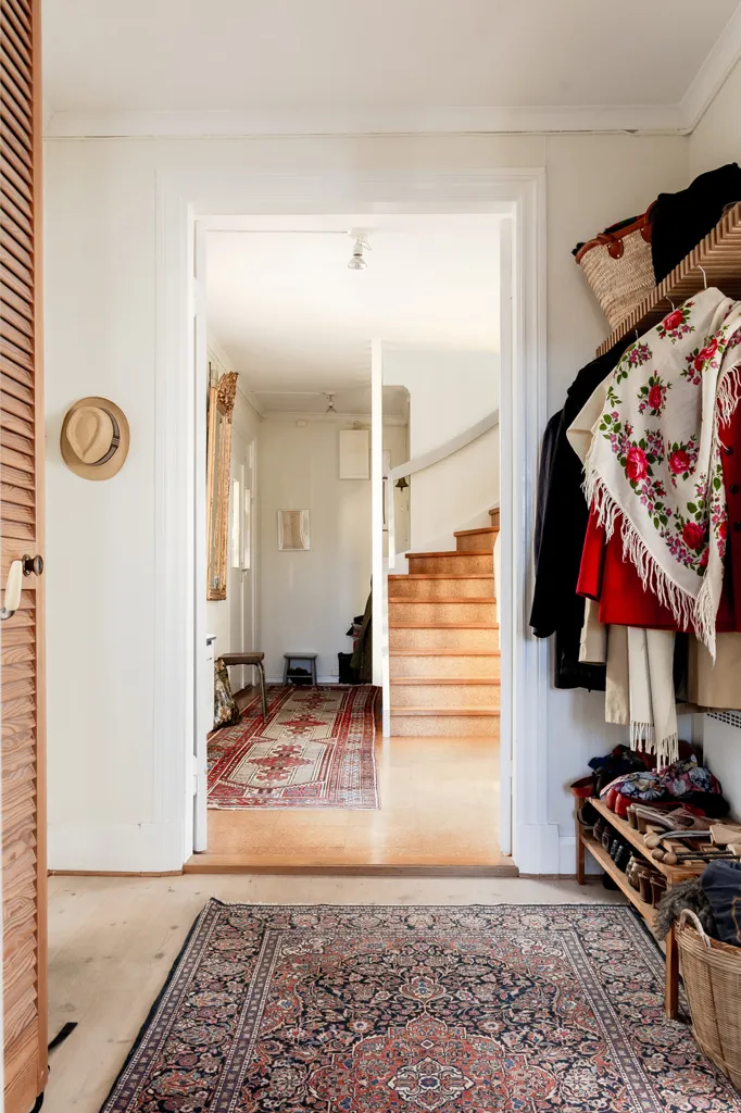 Esik - Historic Villa with Courtyard in Visby