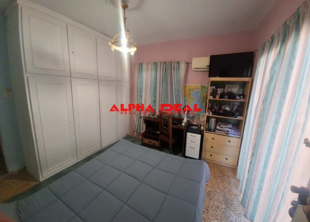 Bedrooms - Detached House with Sea View in Salamina