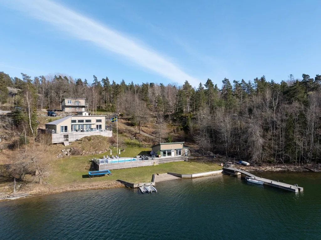 Õhuvaade - Scenic Villa with Pool in Southern Archipelago
