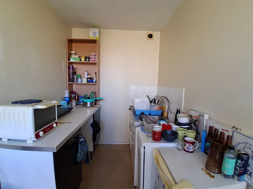 Köök - 1-Bedroom Apartment with Garage in Saint-Étienne